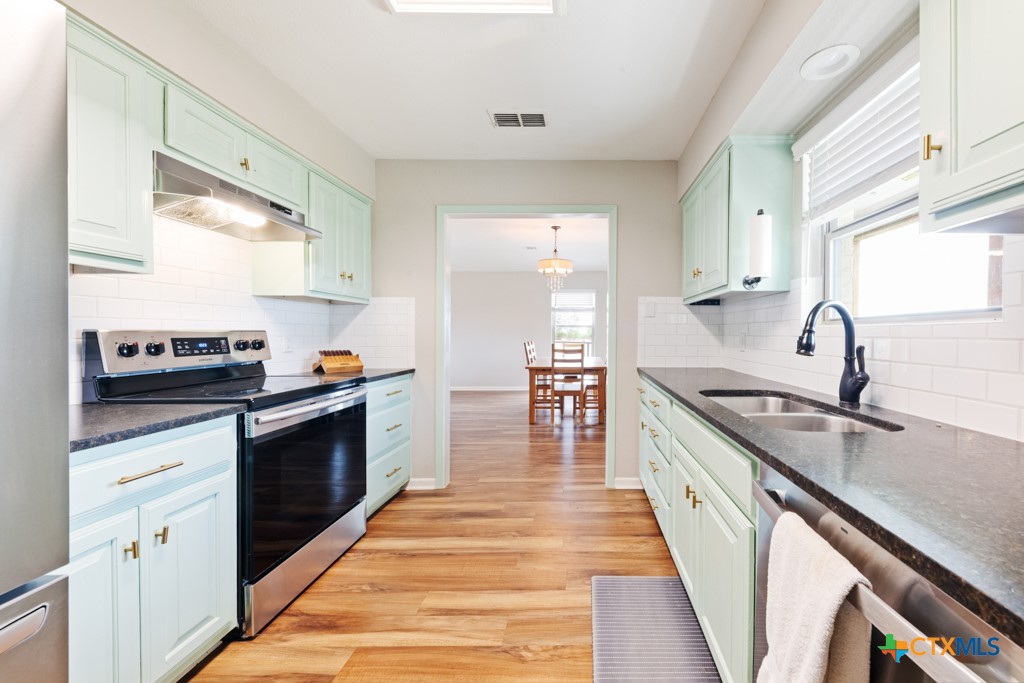 1414 Branch Road Seguin, TX 78155 - Photo 7 of 28