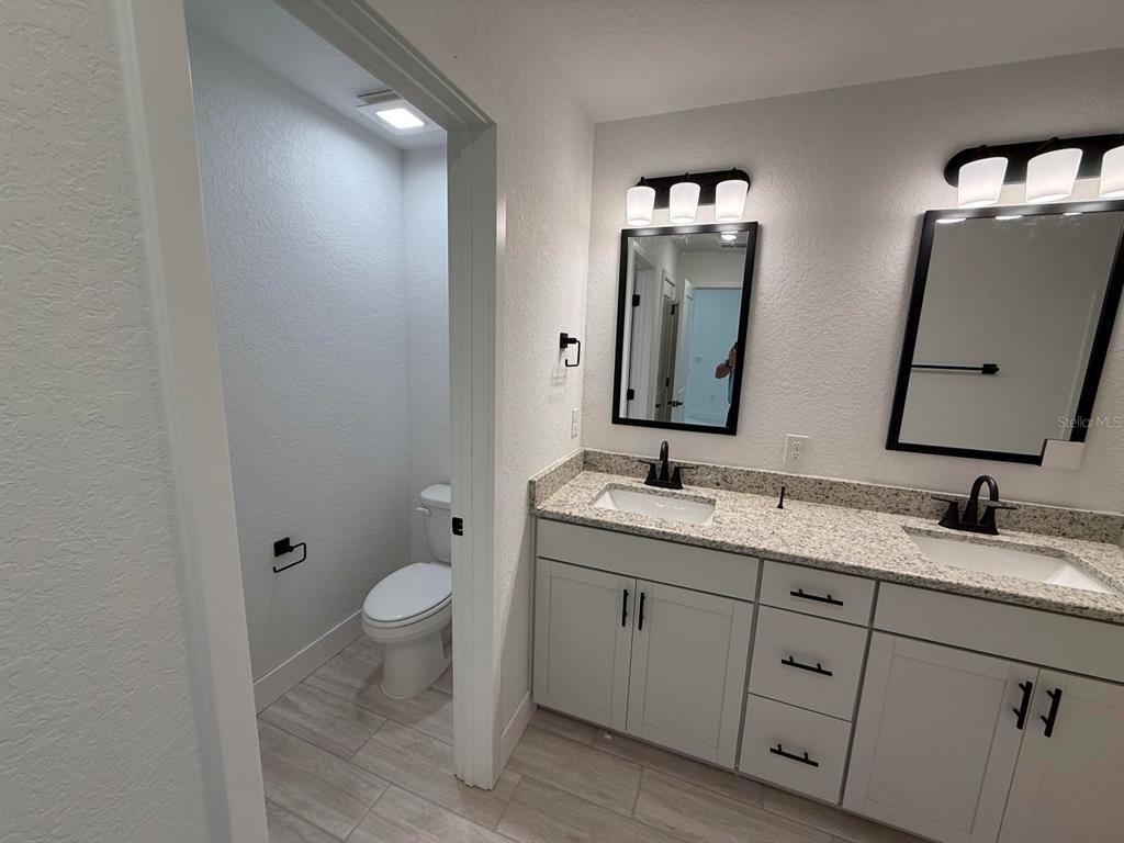 2226 Northwest 23rd Loop Ocala, FL 34475 - Photo 4 of 21