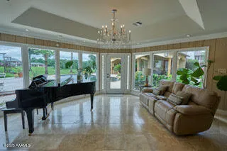 $1,900,000 | 120 Kimball Drive, Lafayette, LA 70508