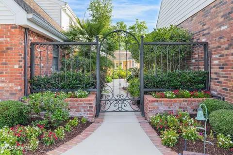 $1,900,000 | 120 Kimball Drive, Lafayette, LA 70508