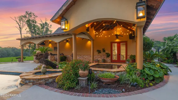 $1,900,000 | 120 Kimball Drive, Lafayette, LA 70508