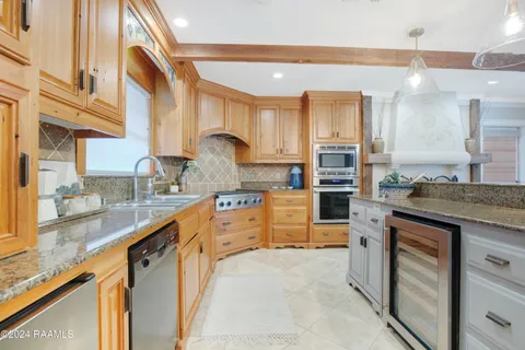 $1,900,000 | 120 Kimball Drive, Lafayette, LA 70508