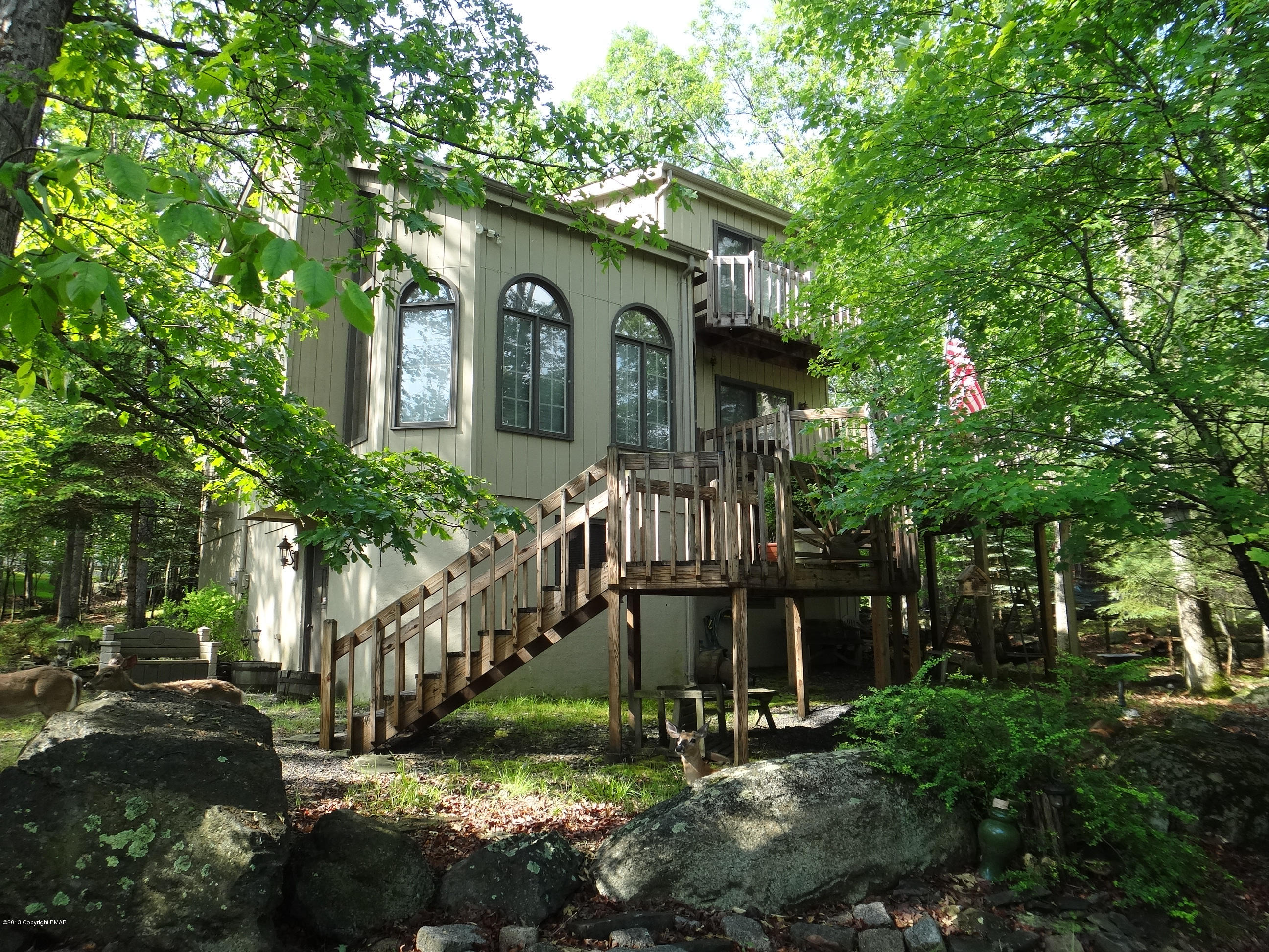 314 Canterbury Road Bushkill, PA 18324 - Photo 1 of 68 0-Front