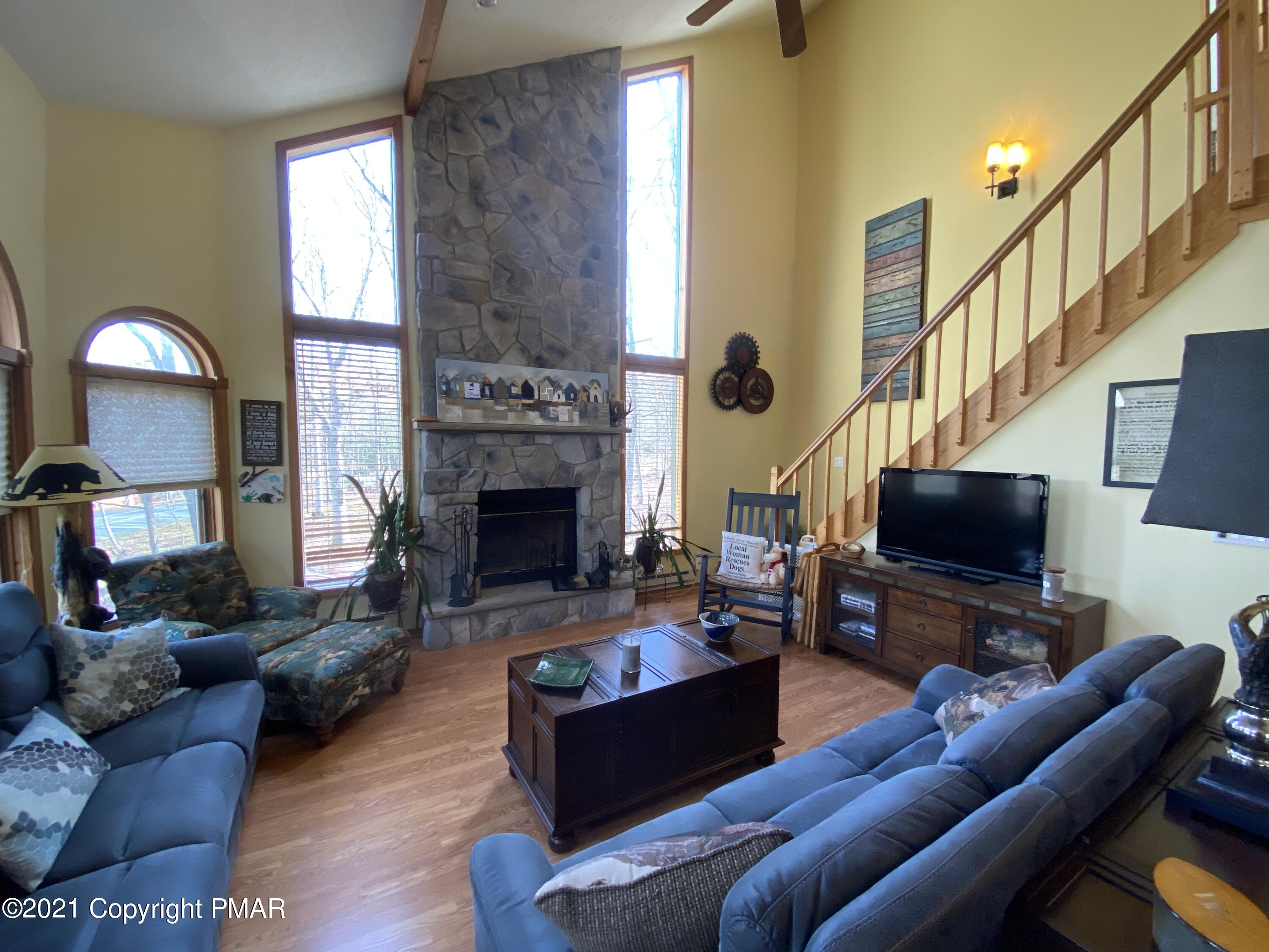 314 Canterbury Road Bushkill, PA 18324 - Photo 7 of 68 IMG_9987