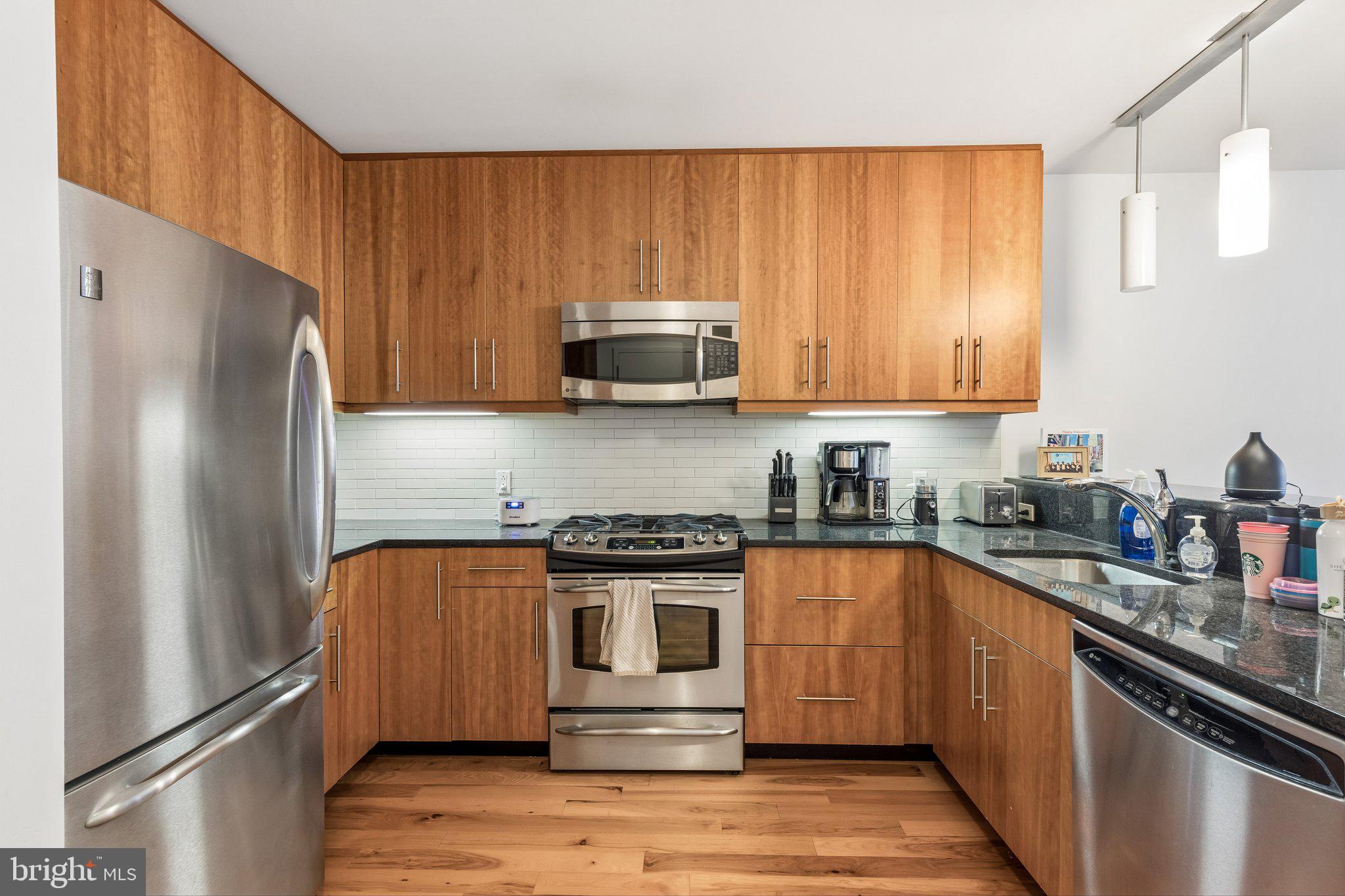 1425 Locust Street, Unit 4E Philadelphia, PA 19102 - Photo 8 of 26