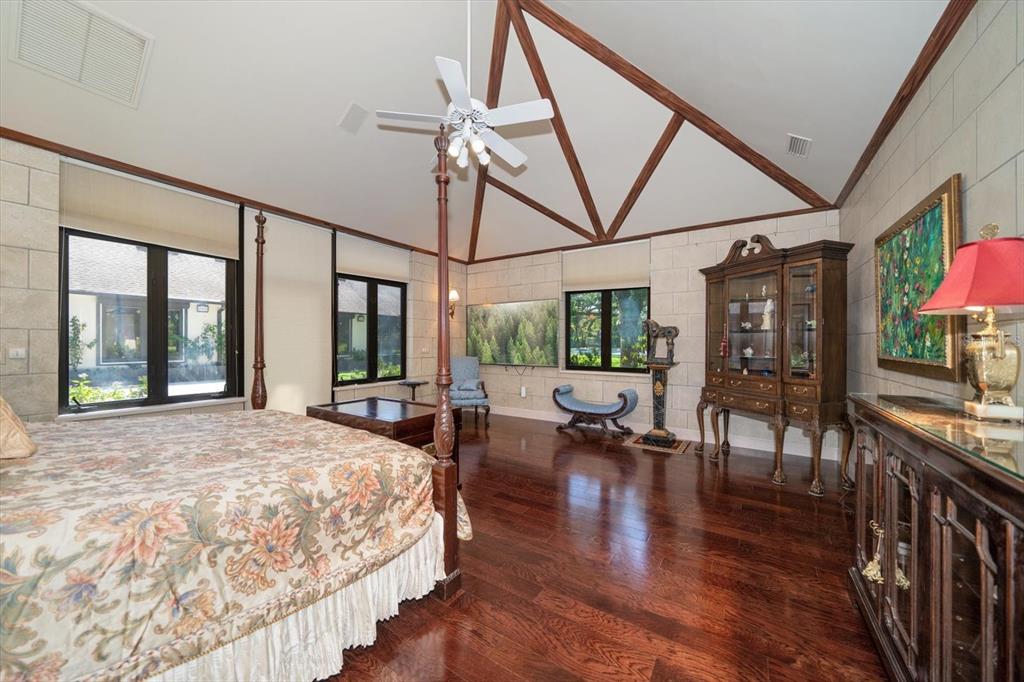 1835 Alicia Way Clearwater, FL 33764 - Photo 33 of 89