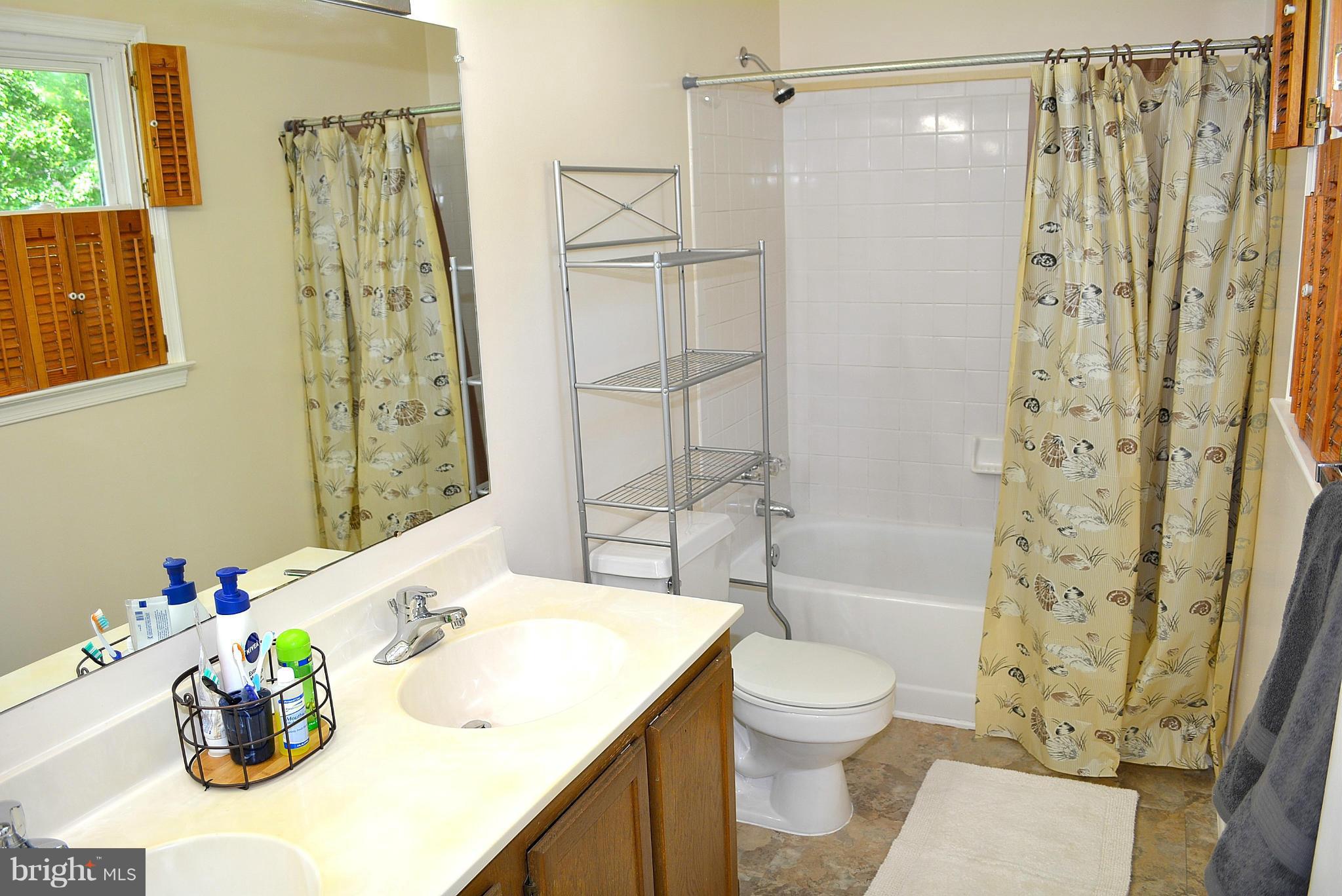 14900 Alpine Meadow Lane Silver Spring, MD 20906 - Photo 16 of 25 Nice Sized Master Bath