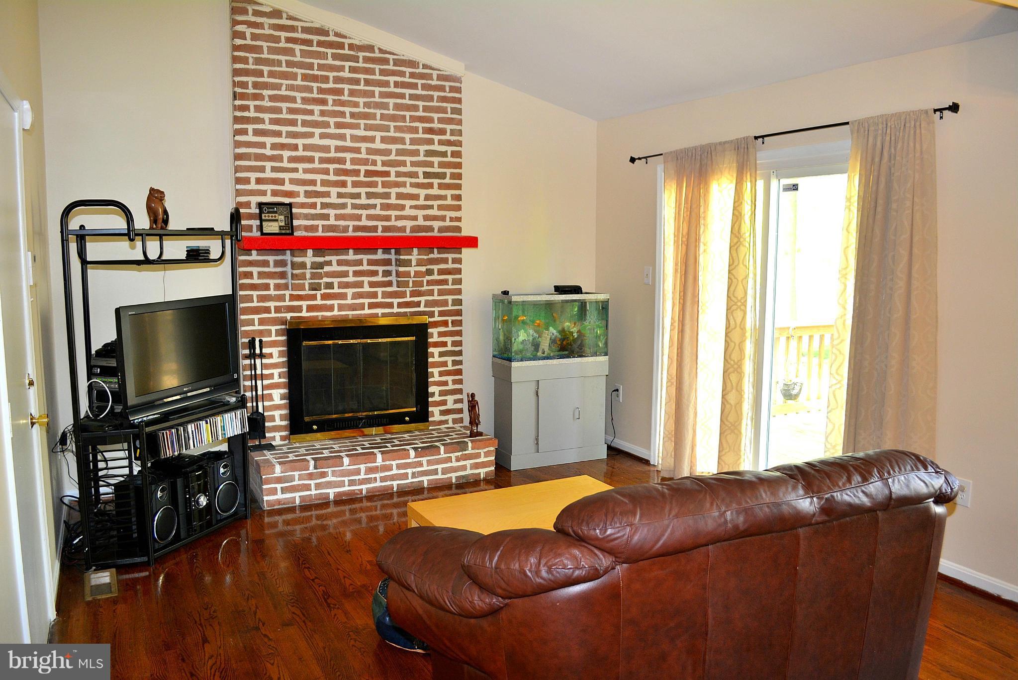 14900 Alpine Meadow Lane Silver Spring, MD 20906 - Photo 8 of 25 Family Room
