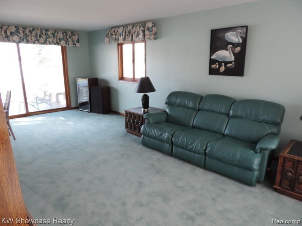 3888 Sleeth Road Commerce Township, MI 48382 - Photo 14 of 27