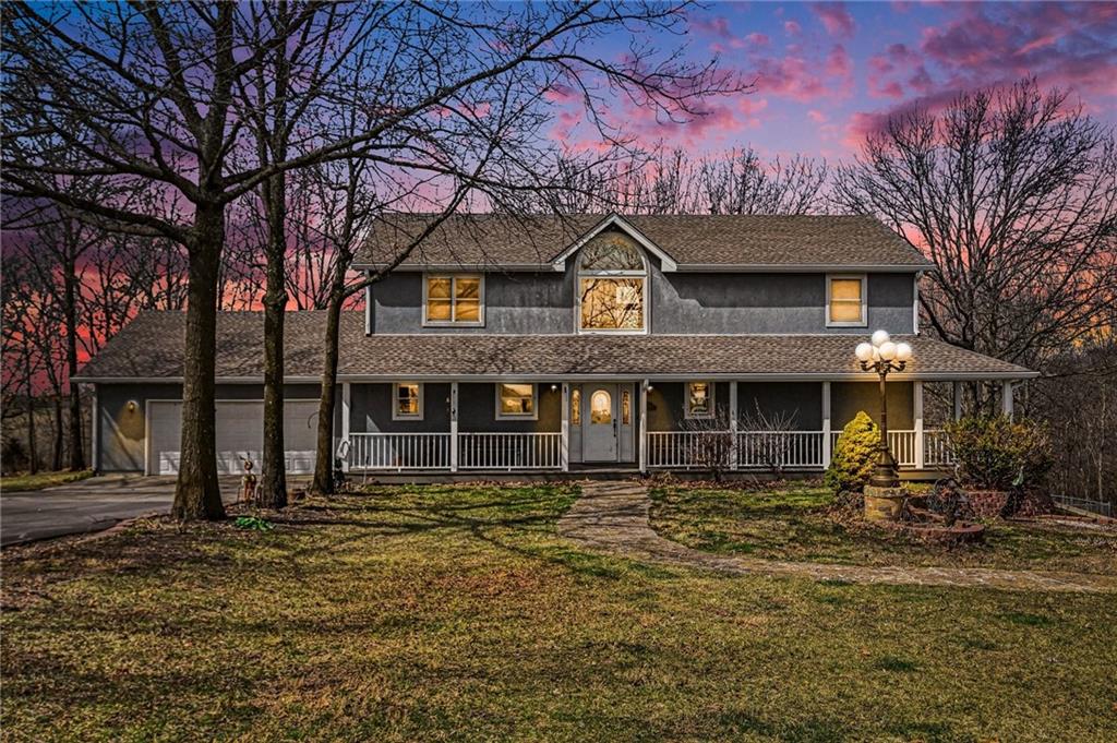 17251 Hollingsworth Road Basehor, KS 66007 - Photo 1 of 47