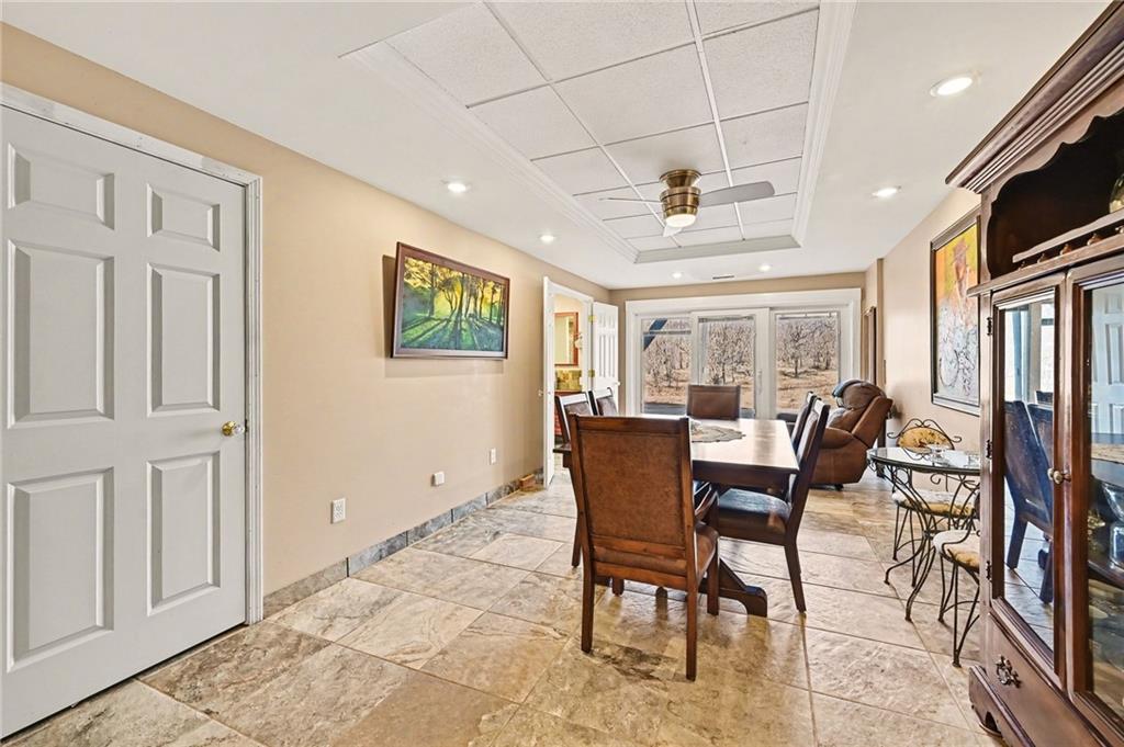 17251 Hollingsworth Road Basehor, KS 66007 - Photo 28 of 47