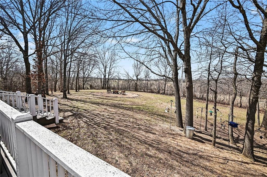 17251 Hollingsworth Road Basehor, KS 66007 - Photo 36 of 47