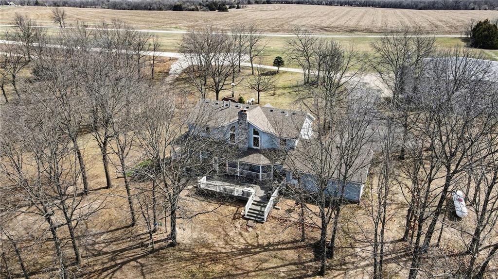 17251 Hollingsworth Road Basehor, KS 66007 - Photo 40 of 47