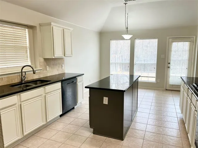 $3,100 | 5304 Timber Park Drive, Flower Mound, TX 75028