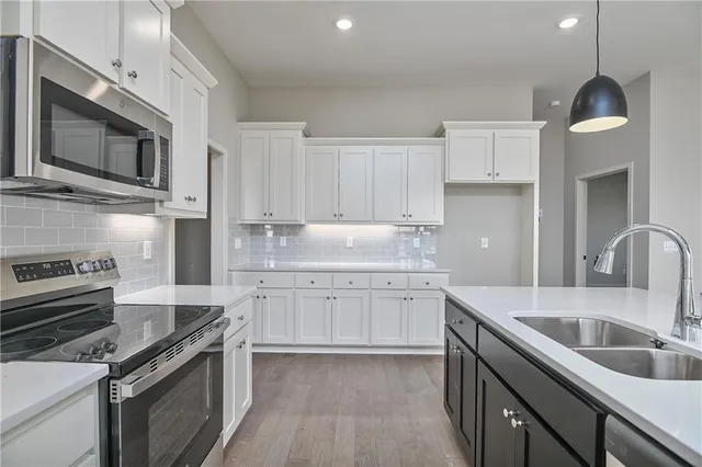 $492,950 | 2255 West Dartmouth Street, Olathe, KS 66061