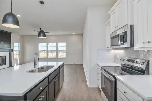 $492,950 | 2255 West Dartmouth Street, Olathe, KS 66061