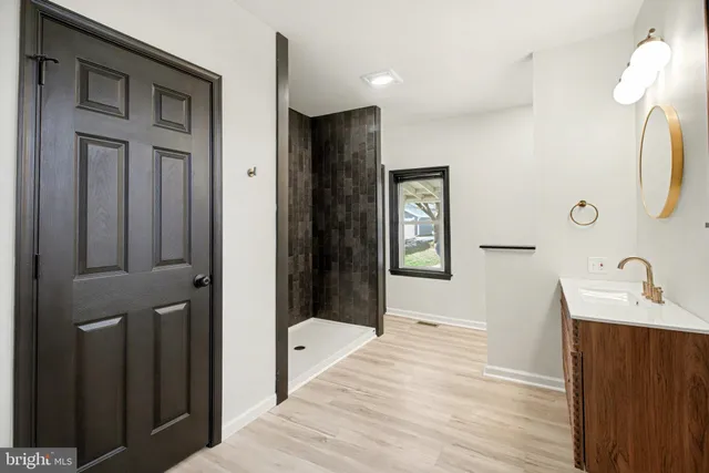 $350,000 | 118 South Railroad Street, Hummelstown, PA 17036