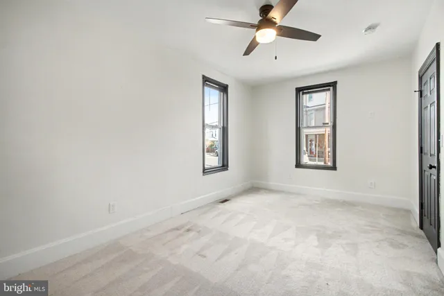 $350,000 | 118 South Railroad Street, Hummelstown, PA 17036