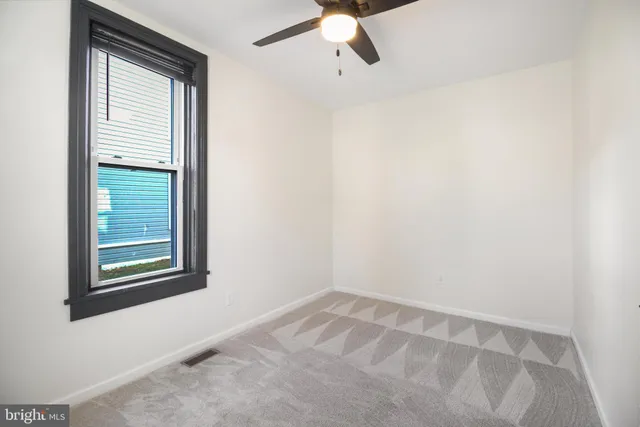 $350,000 | 118 South Railroad Street, Hummelstown, PA 17036