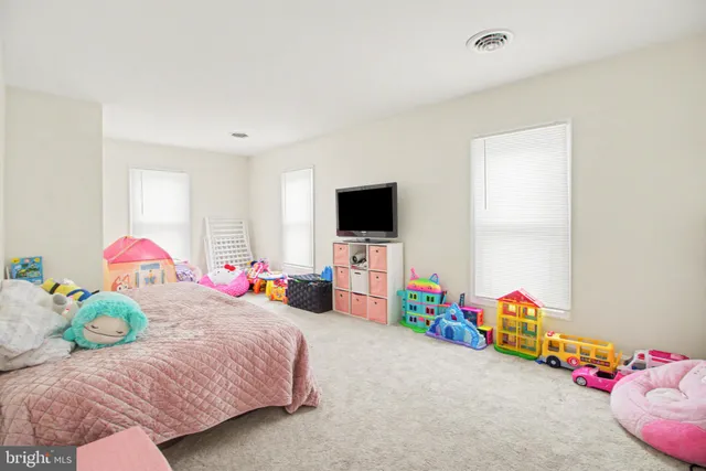 $350,000 | 118 South Railroad Street, Hummelstown, PA 17036