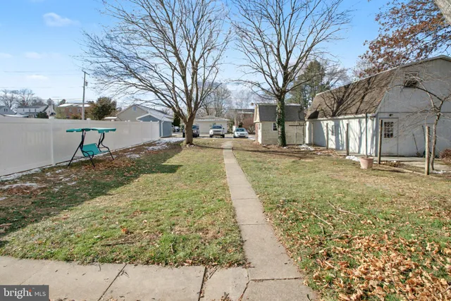 $350,000 | 118 South Railroad Street, Hummelstown, PA 17036