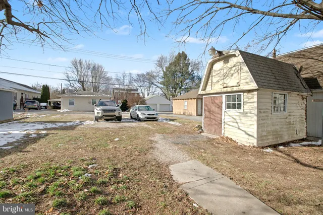 $350,000 | 118 South Railroad Street, Hummelstown, PA 17036