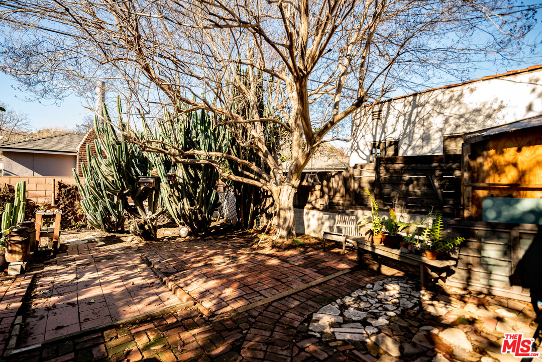 3844 Valleybrink Road Los Angeles, CA 90039 - Photo 14 of 15 Gallery Image 14