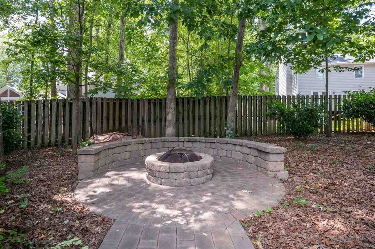 1004 Bianco Drive Raleigh, NC 27607 - Photo 27 of 30 Photo 27
