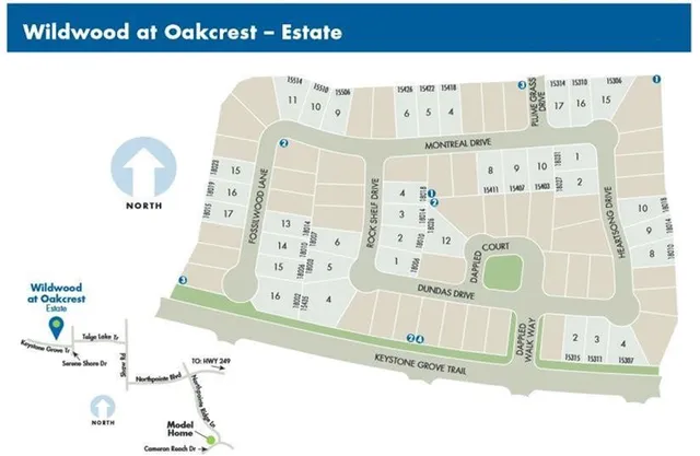 a black and white photo of a living room