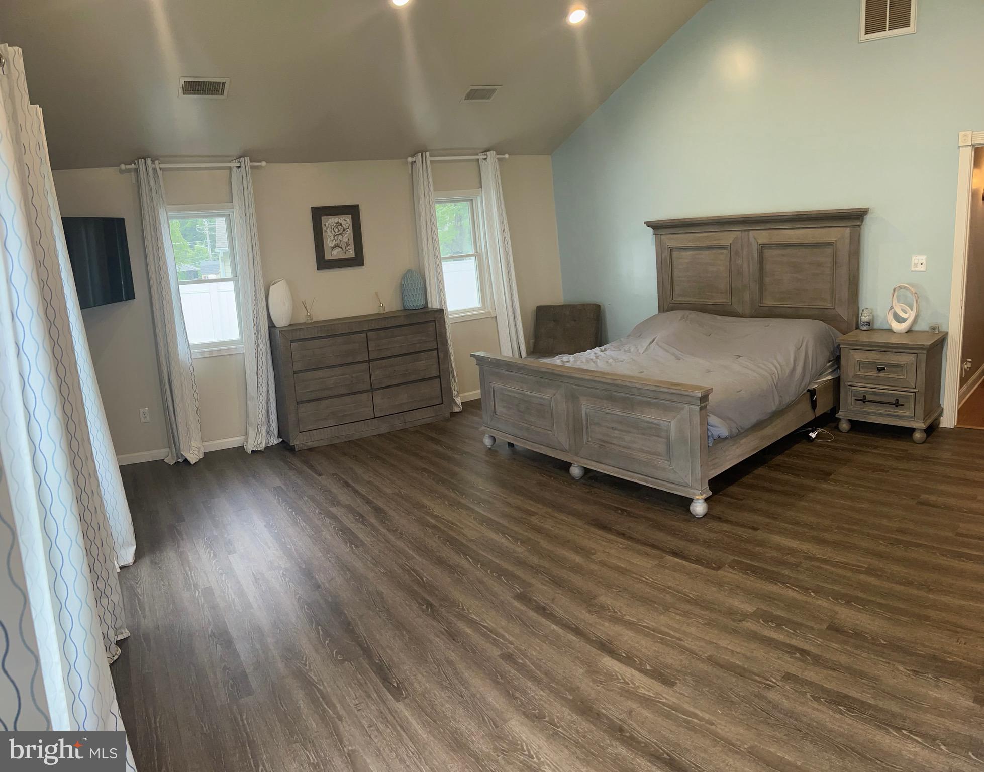 809 Auburn Road Fairless Hills, PA 19030 - Photo 16 of 24 Master bedroom