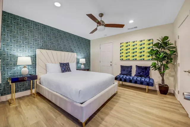 $20,900 | 2230 Tamarisk Road, Palm Springs, CA 92262