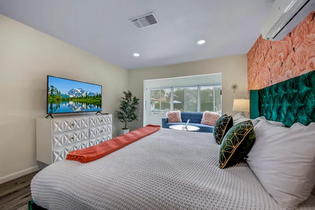 $20,900 | 2230 Tamarisk Road, Palm Springs, CA 92262