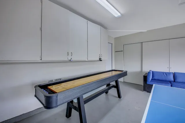 $20,900 | 2230 Tamarisk Road, Palm Springs, CA 92262