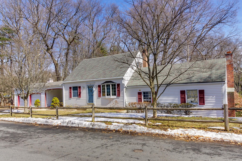 116 Lake Road Framingham, MA 01701 - Photo 5 of 26 Gallery Image 5