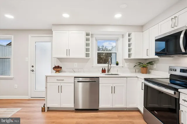 $675,000 | 9323 Bentridge Avenue, Rockville, MD 20854