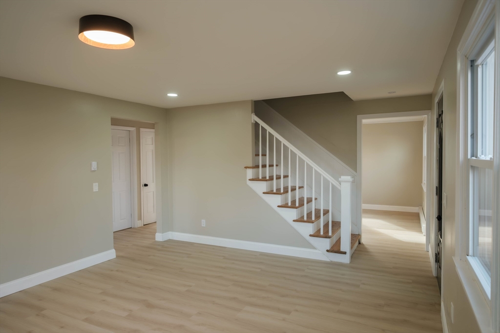 49 Worthy Street Springfield, MA 01104 - Photo 13 of 32