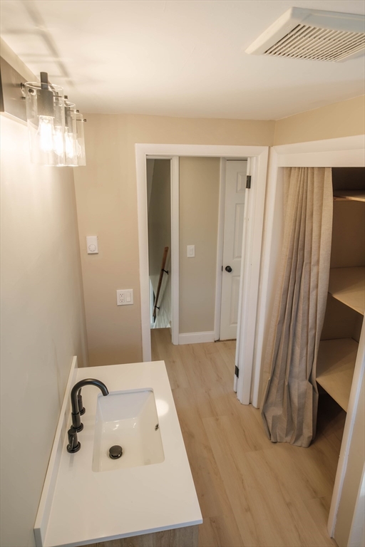 49 Worthy Street Springfield, MA 01104 - Photo 25 of 32