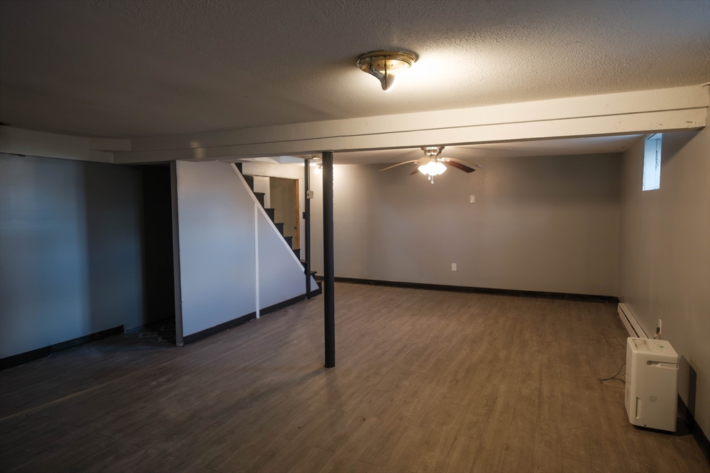 49 Worthy Street Springfield, MA 01104 - Photo 30 of 32