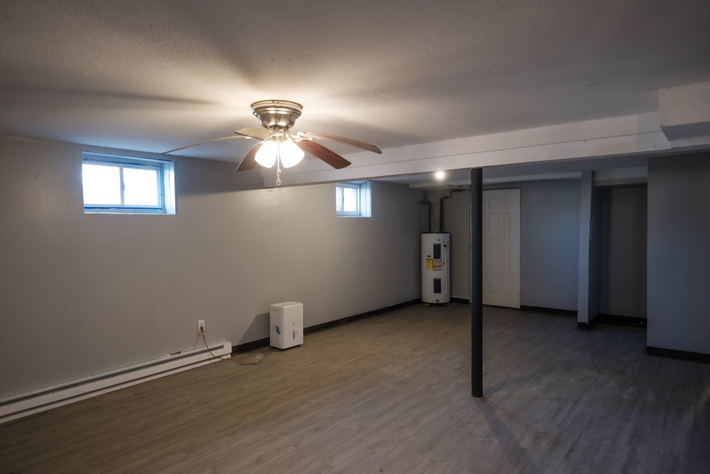 49 Worthy Street Springfield, MA 01104 - Photo 31 of 32