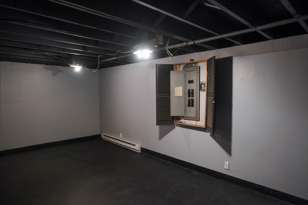 49 Worthy Street Springfield, MA 01104 - Photo 32 of 32