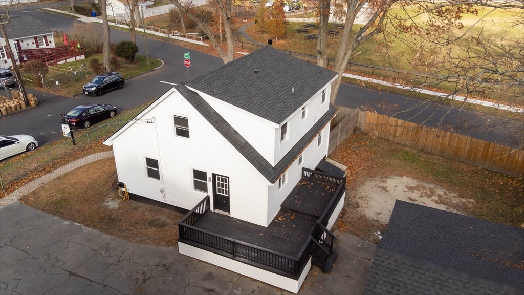 49 Worthy Street Springfield, MA 01104 - Photo 4 of 32