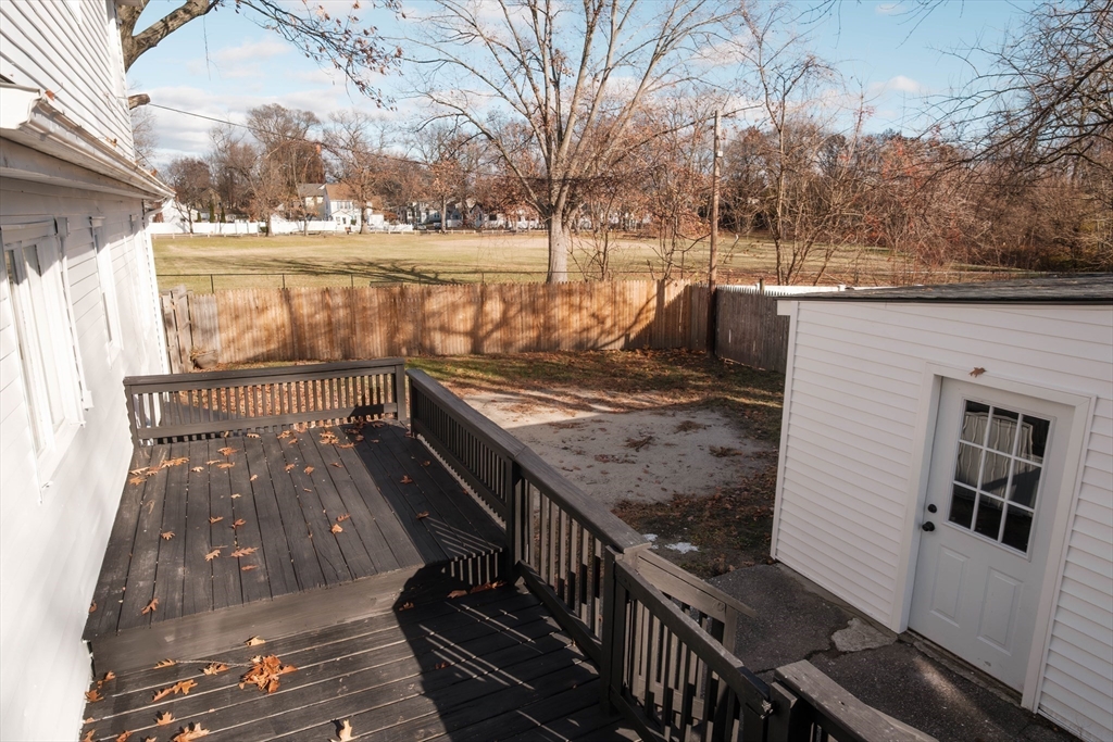 49 Worthy Street Springfield, MA 01104 - Photo 6 of 32