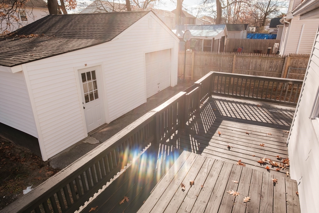 49 Worthy Street Springfield, MA 01104 - Photo 7 of 32