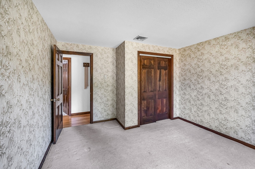169 Country Road Agawam, MA 01001 - Photo 36 of 41