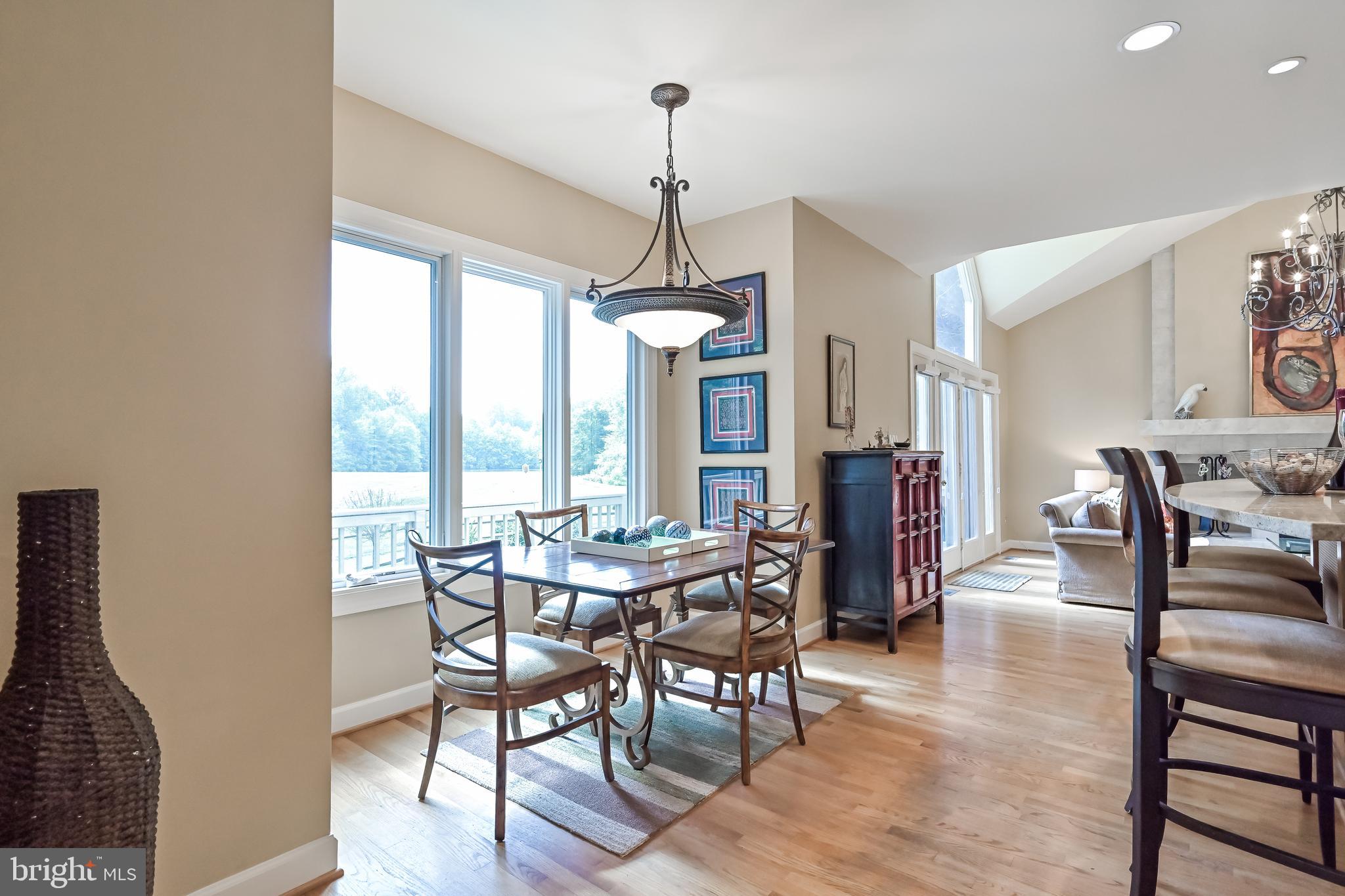 11311 Bright Pond Lane Reston, VA 20194 - Photo 14 of 50 Breakfast Area + Bumpout w/ Triple Window