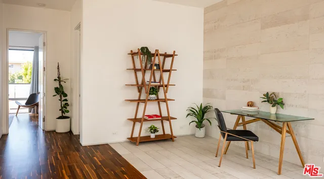 $3,295,000 | 926 North Crescent Heights Boulevard, Los Angeles, CA 90046