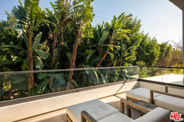 $3,295,000 | 926 North Crescent Heights Boulevard, Los Angeles, CA 90046