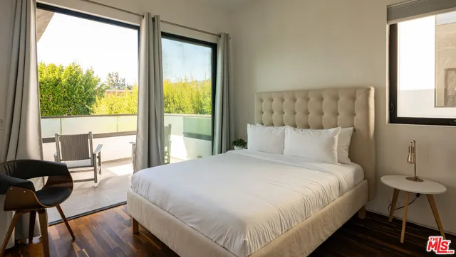 $3,295,000 | 926 North Crescent Heights Boulevard, Los Angeles, CA 90046