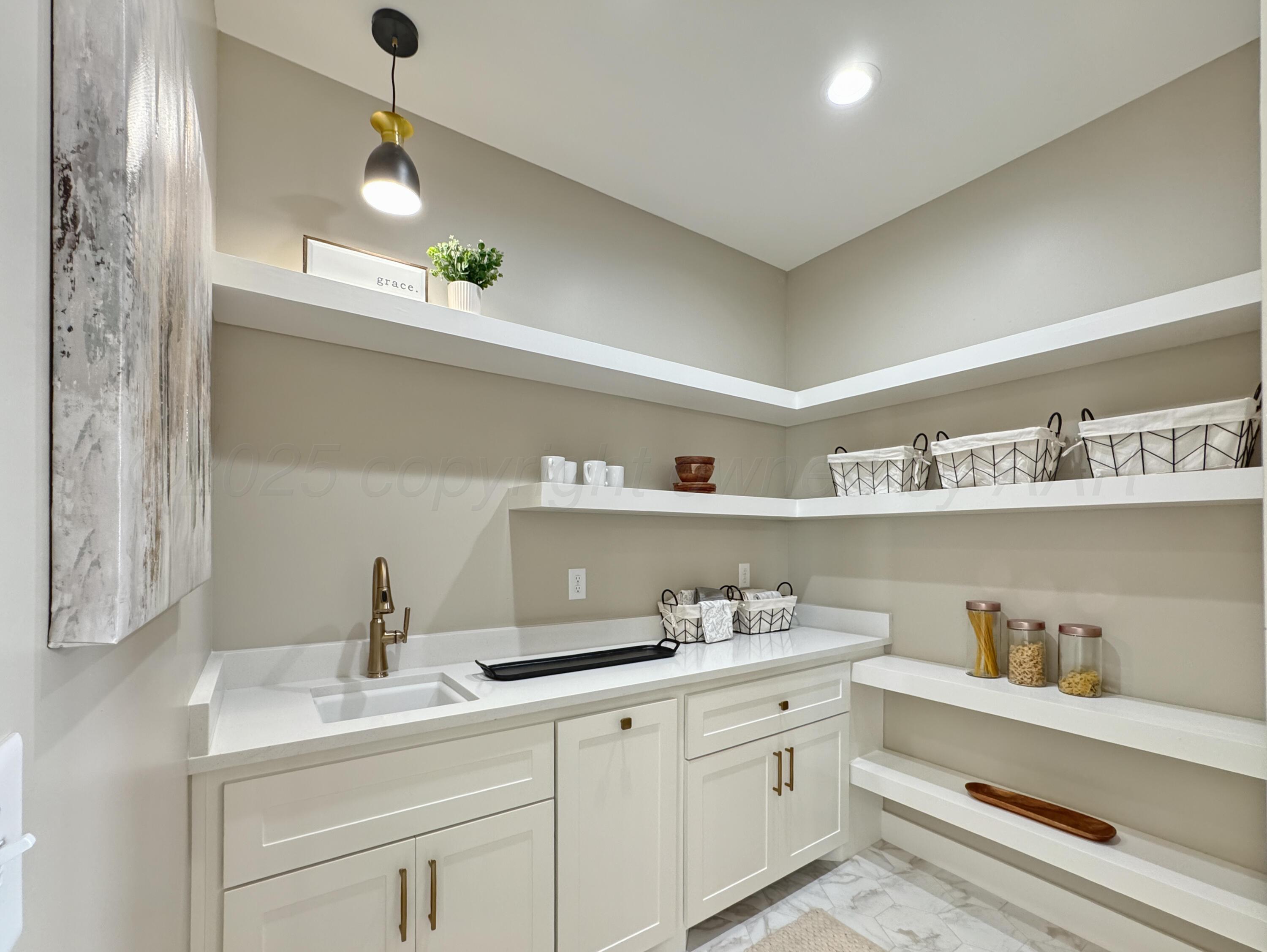 4151 Juniper Springs Road Amarillo, TX 79119 - Photo 12 of 23 Pantry