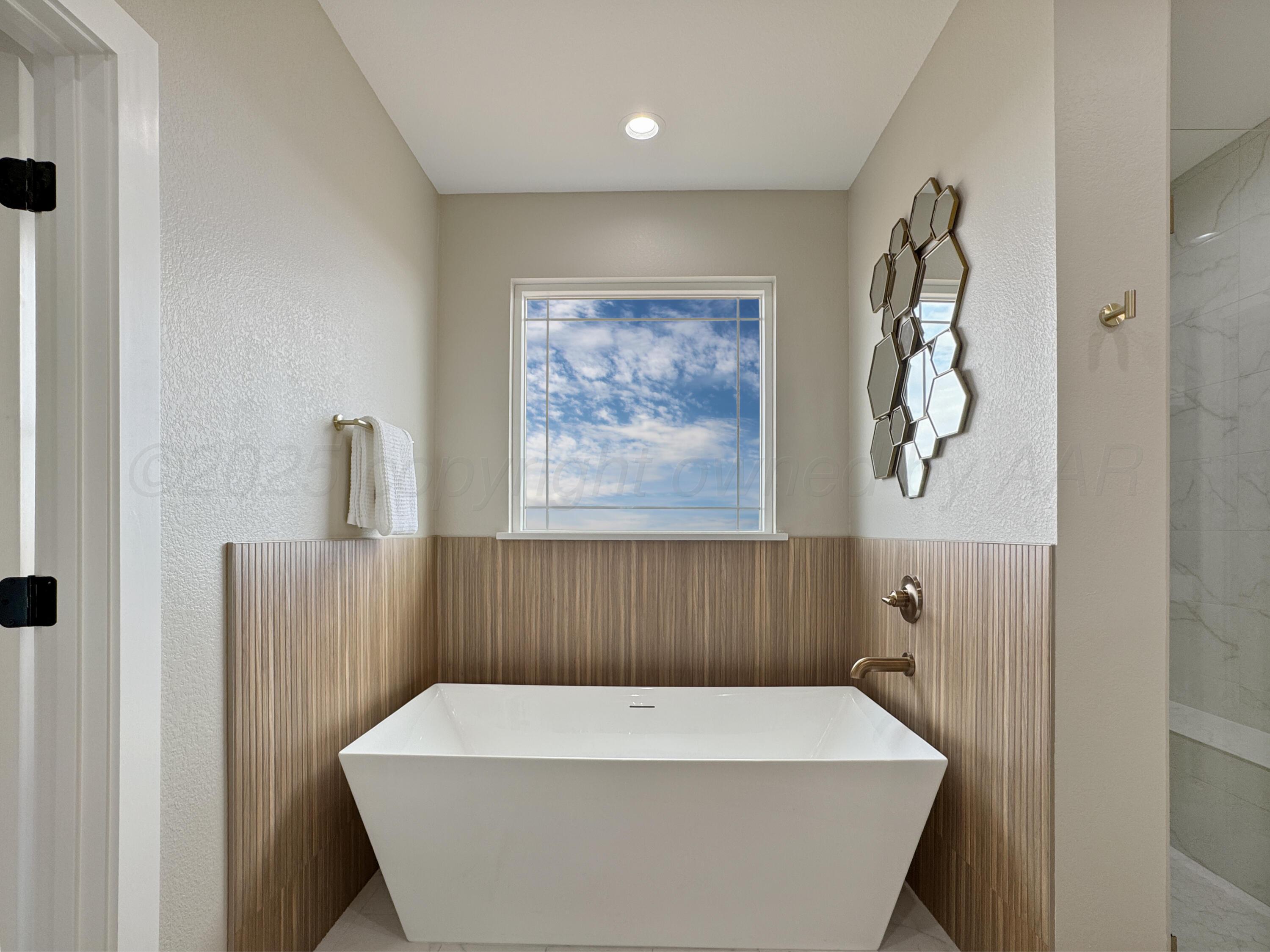 4151 Juniper Springs Road Amarillo, TX 79119 - Photo 17 of 23 Master Bath
